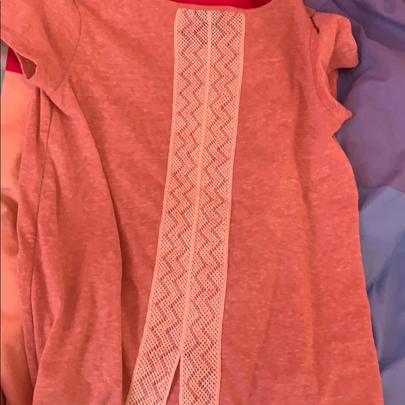 Girls graphic tee size 10-12 kids - Picture 2 of 2